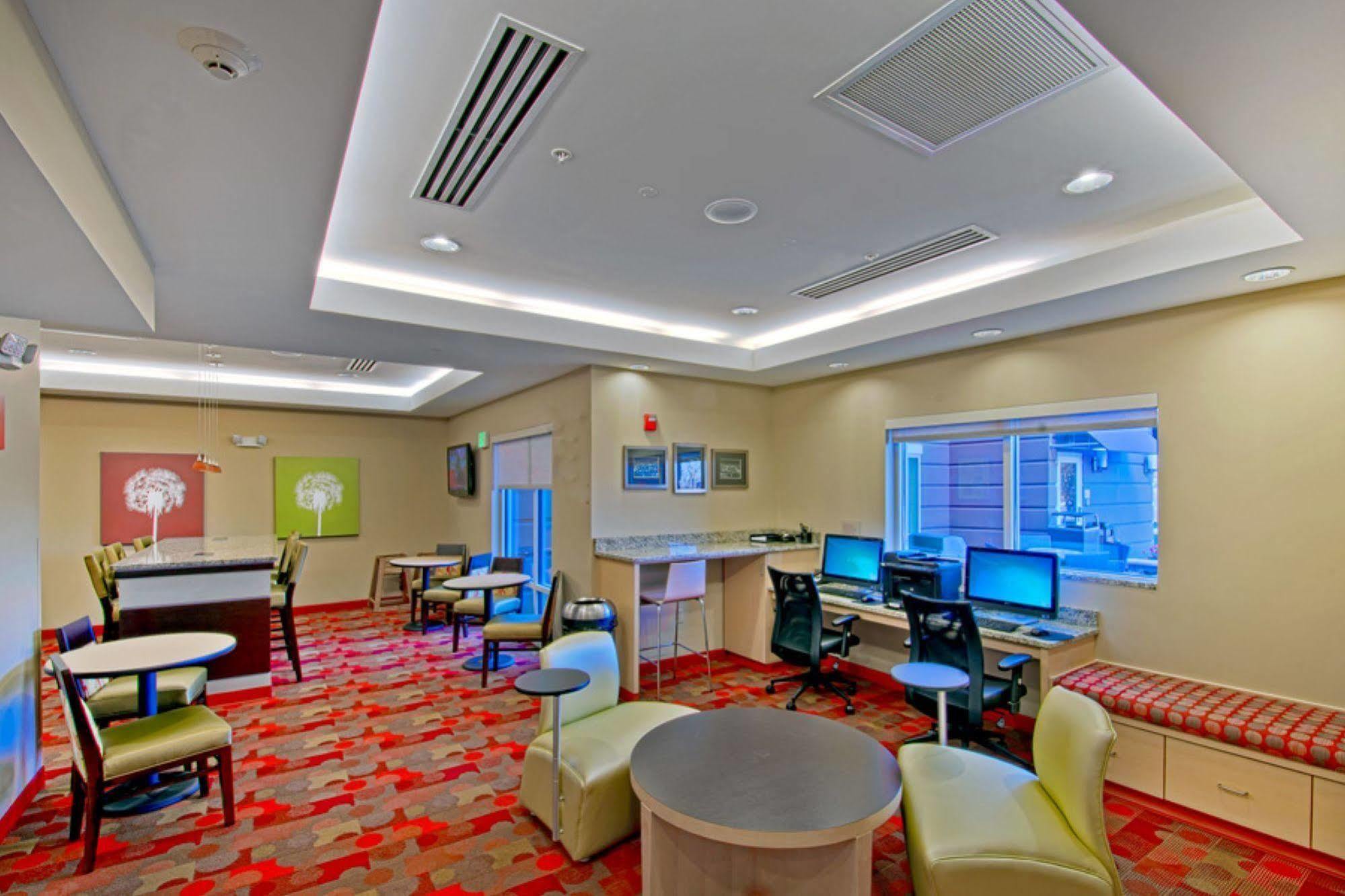 Towneplace Suites By Marriott Chattanooga Near Hamilton Place Екстериор снимка